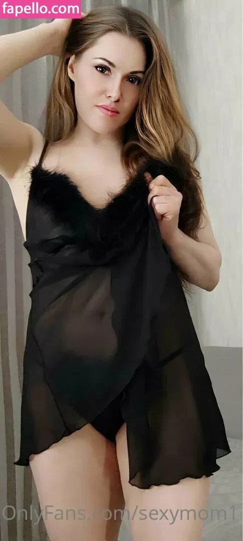 Sexy Mom Onlyfans Photo Gallery 