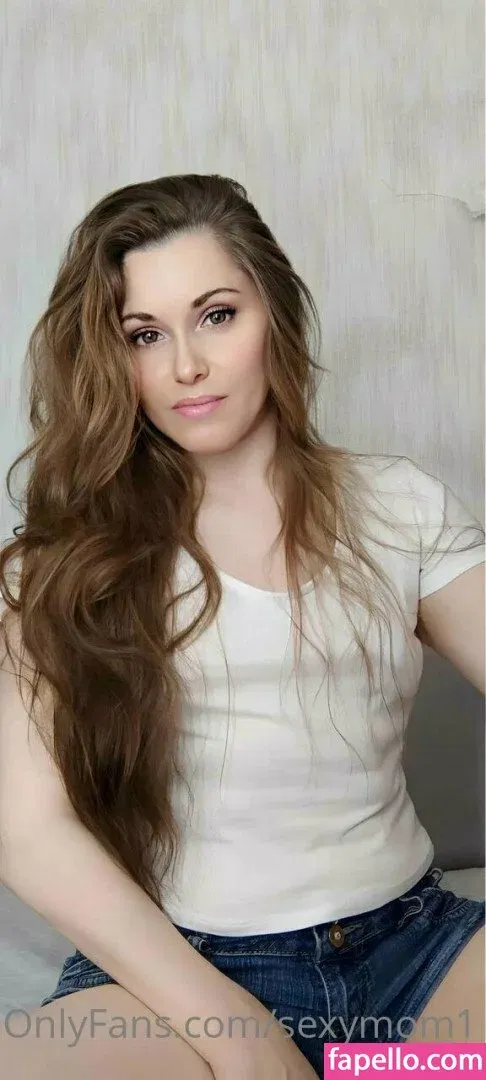 Sexy Mom Onlyfans Photo Gallery 