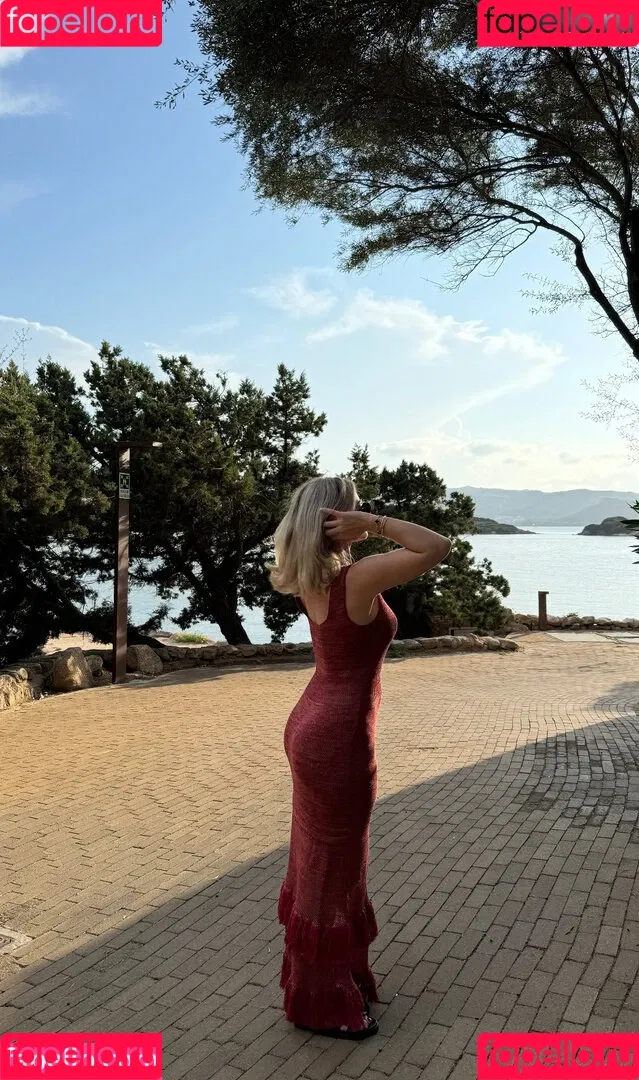 Mrs. Bella Onlyfans Photo Gallery 