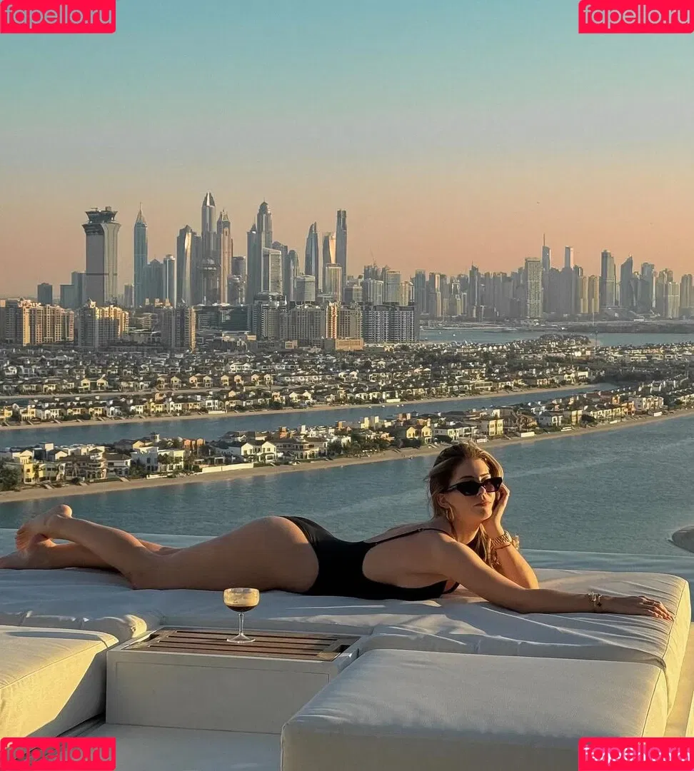 Mrs. Bella Onlyfans Photo Gallery 