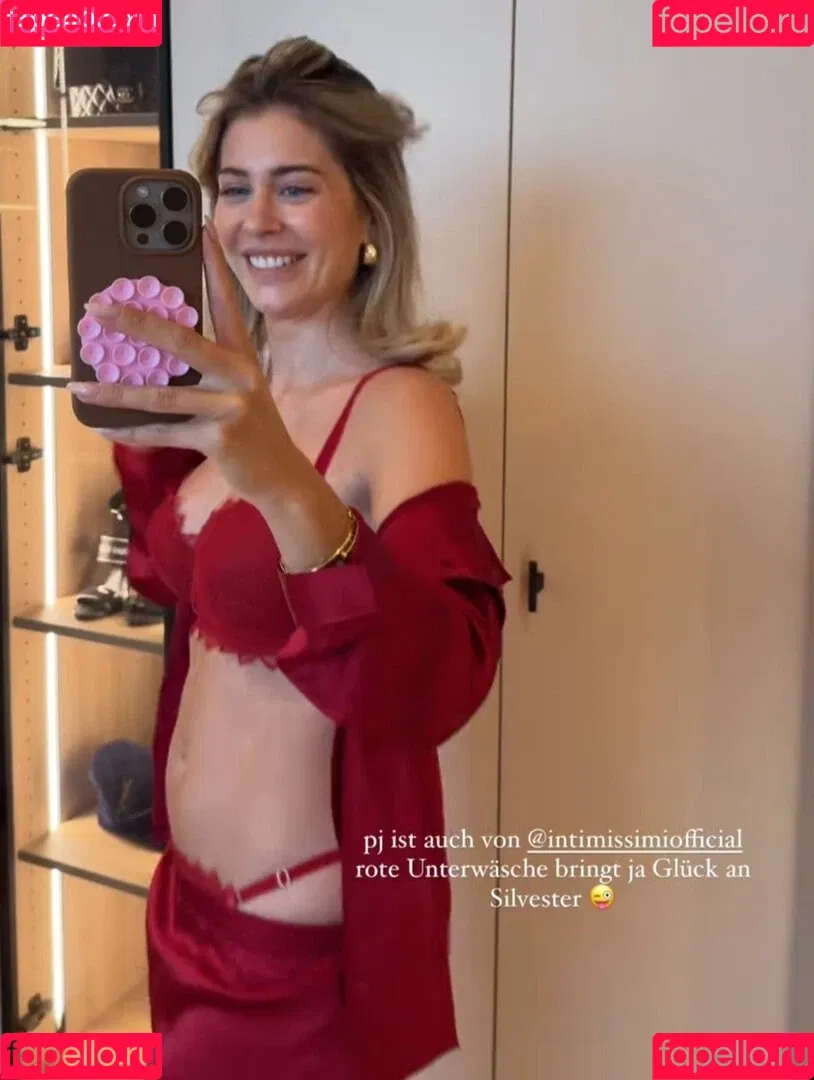 Mrs. Bella Onlyfans Photo Gallery 