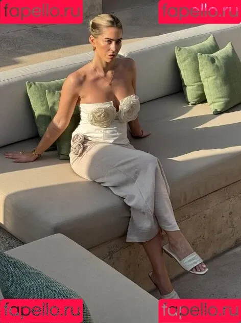 Mrs. Bella Onlyfans Photo Gallery 