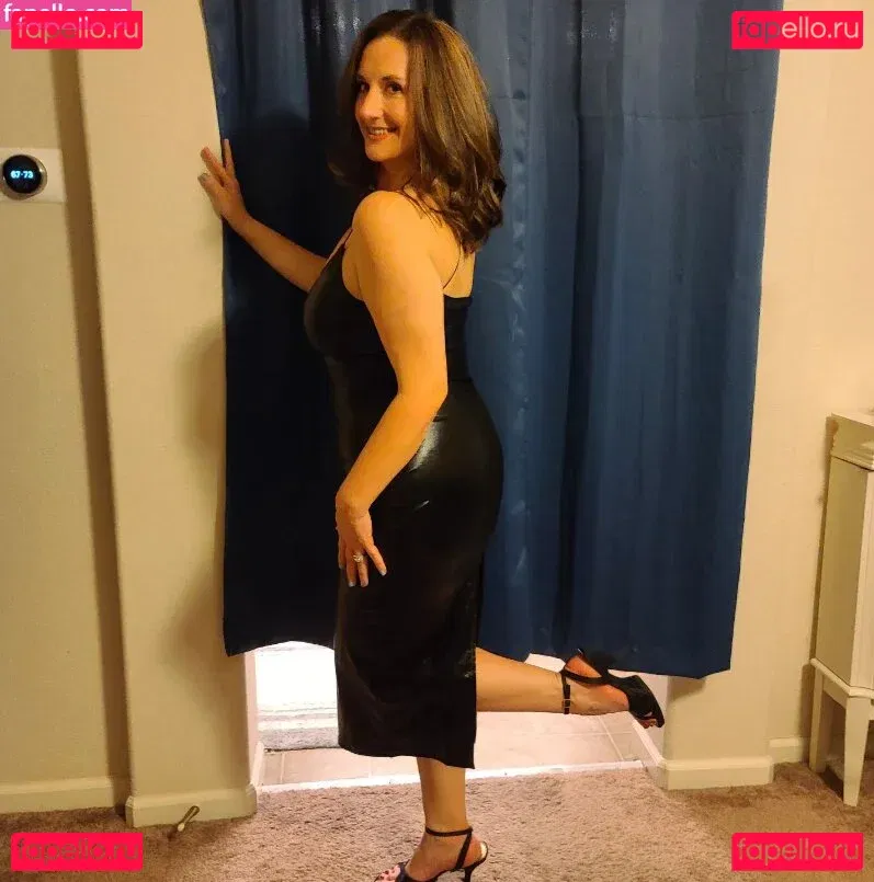 Mrs. Bella Onlyfans Photo Gallery 