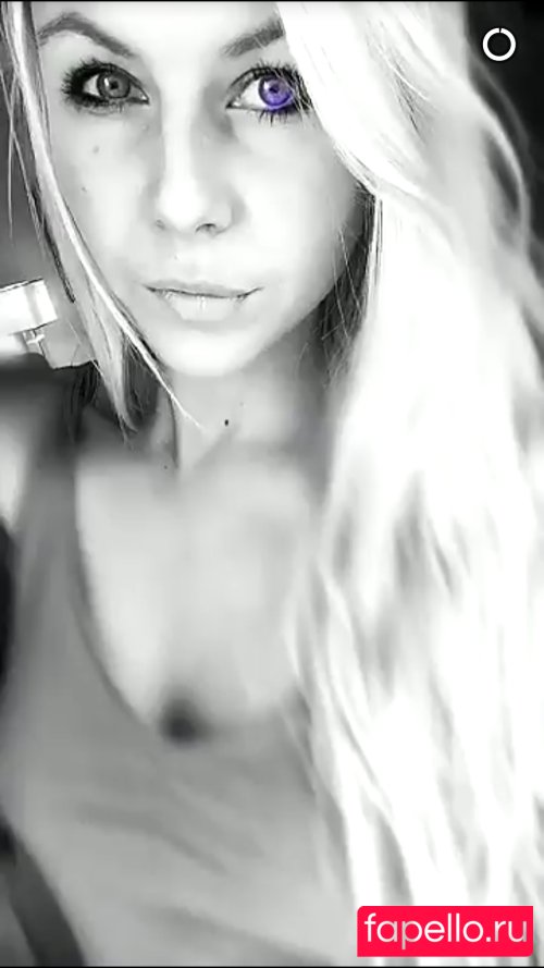 Tiphaineoff Nude Onlyfans Photo 40