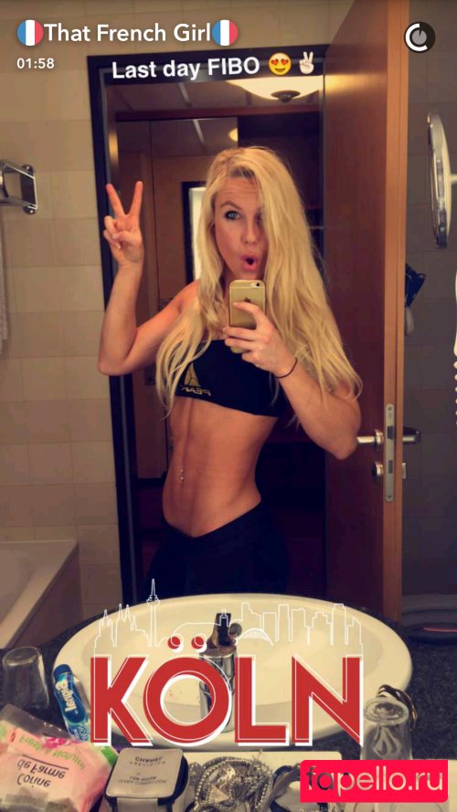 Tiphaineoff Nude Onlyfans Photo 34