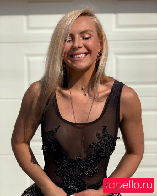 Tiphaineoff Nude Onlyfans Photo 8