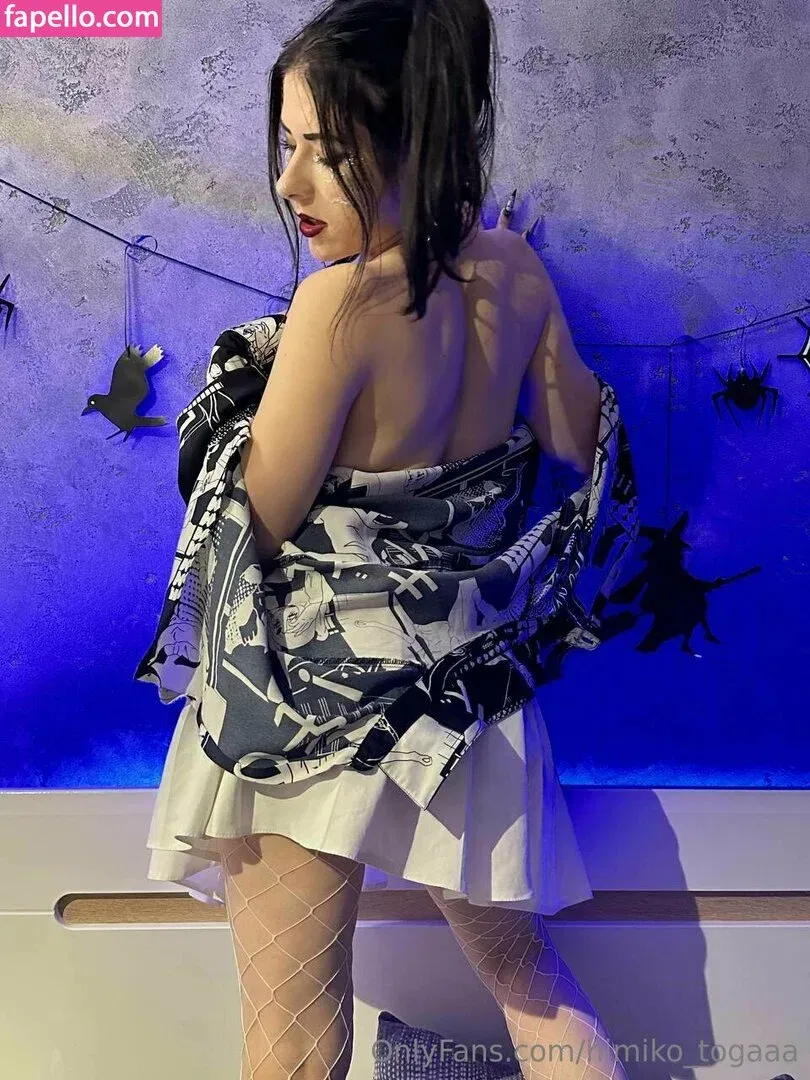 himiko_togaaa Onlyfans Photo Gallery 
