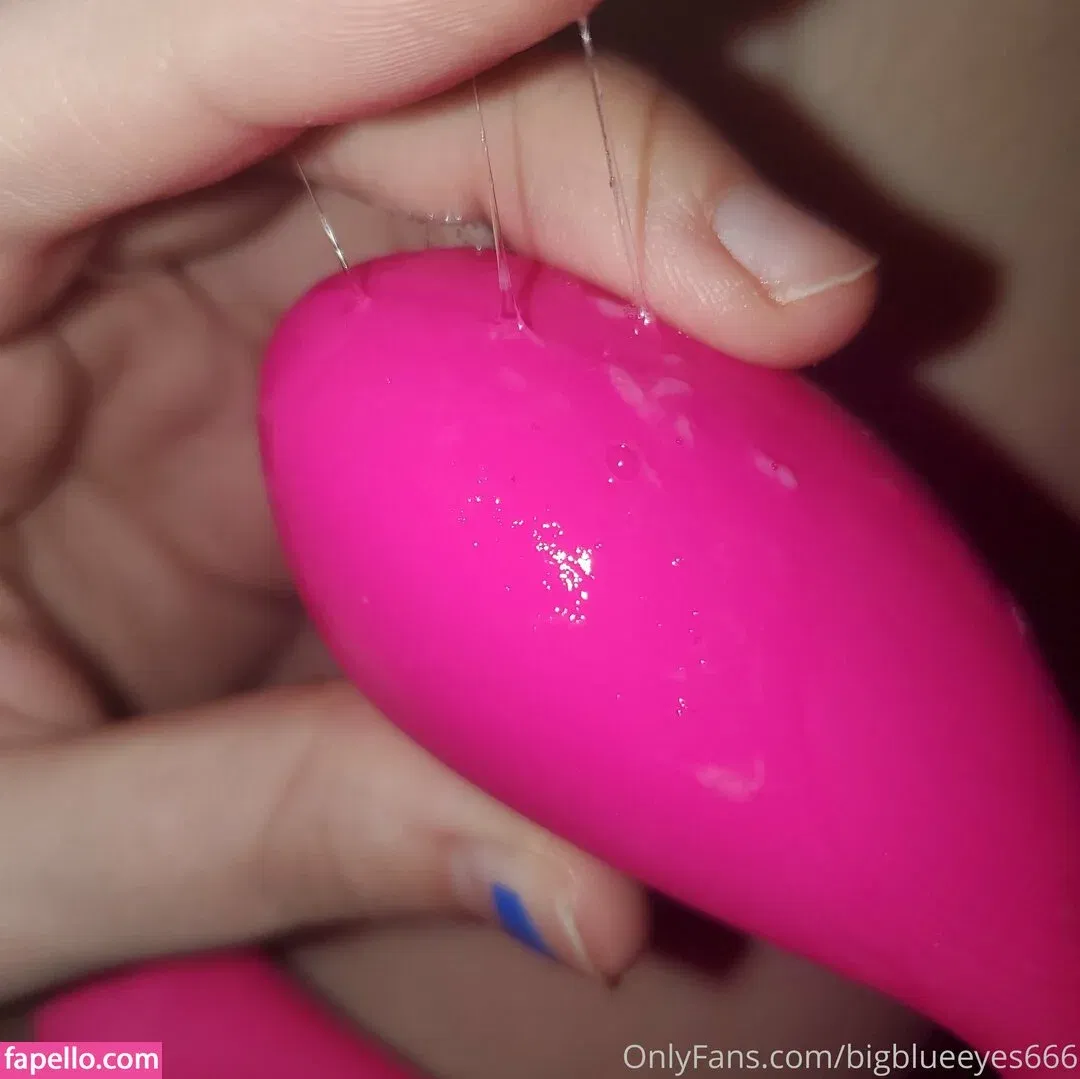 bigblueeyes666 Onlyfans Photo Gallery 