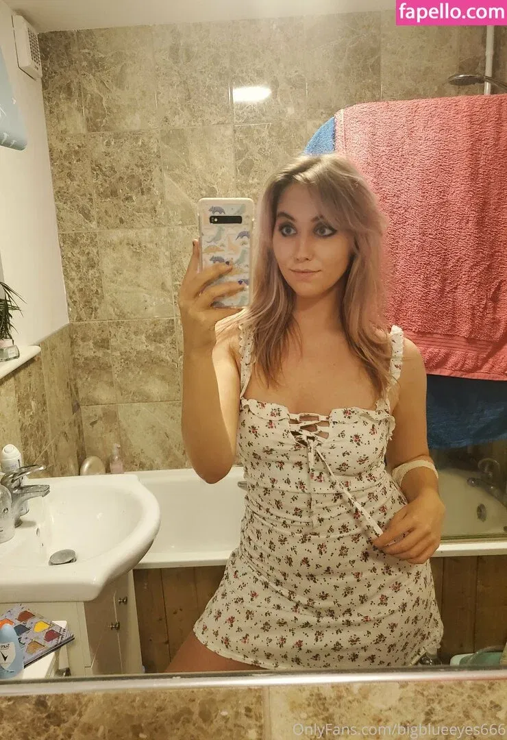 bigblueeyes666 Onlyfans Photo Gallery 