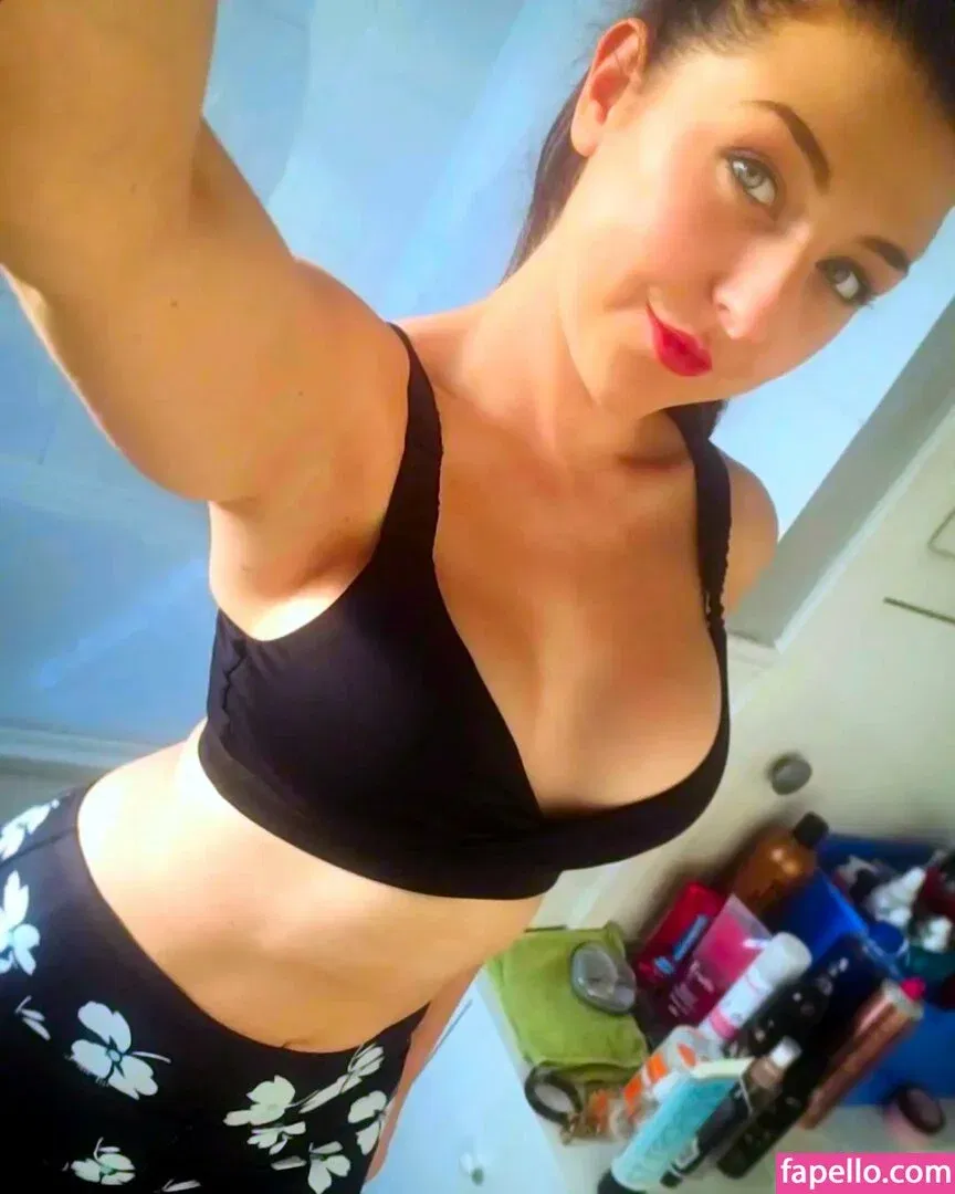 charlotteleigha Onlyfans Photo Gallery 