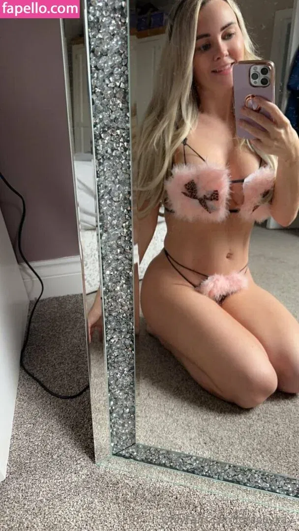 MJ Grace Onlyfans Photo Gallery 