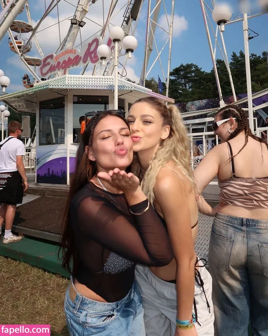 Jana Wetzel Onlyfans Photo Gallery 