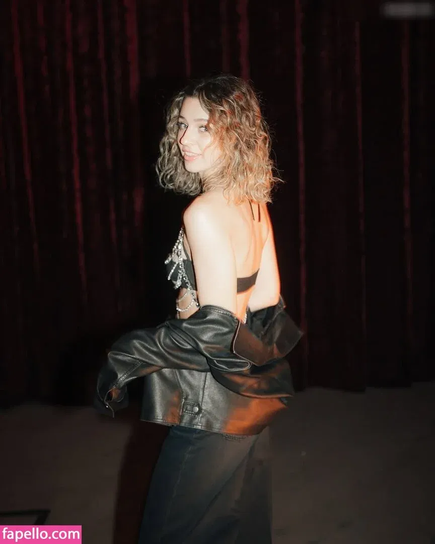 Jana Wetzel Onlyfans Photo Gallery 