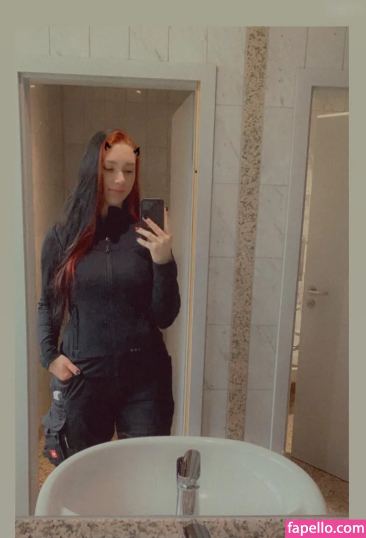 Bellaisa2111 Onlyfans Photo Gallery 