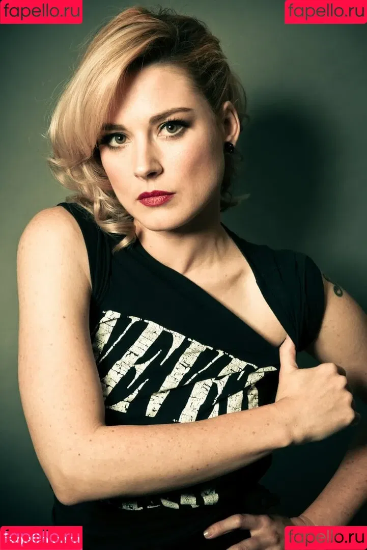 Alexandra Breckenridge Onlyfans Photo Gallery 