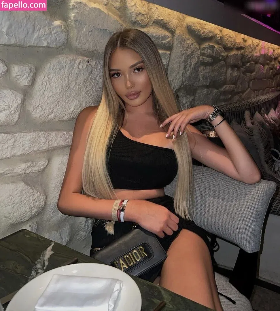 Manuela Milinkovic Onlyfans Photo Gallery 