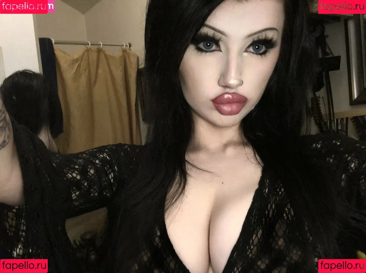 cherryburied Onlyfans Photo Gallery 