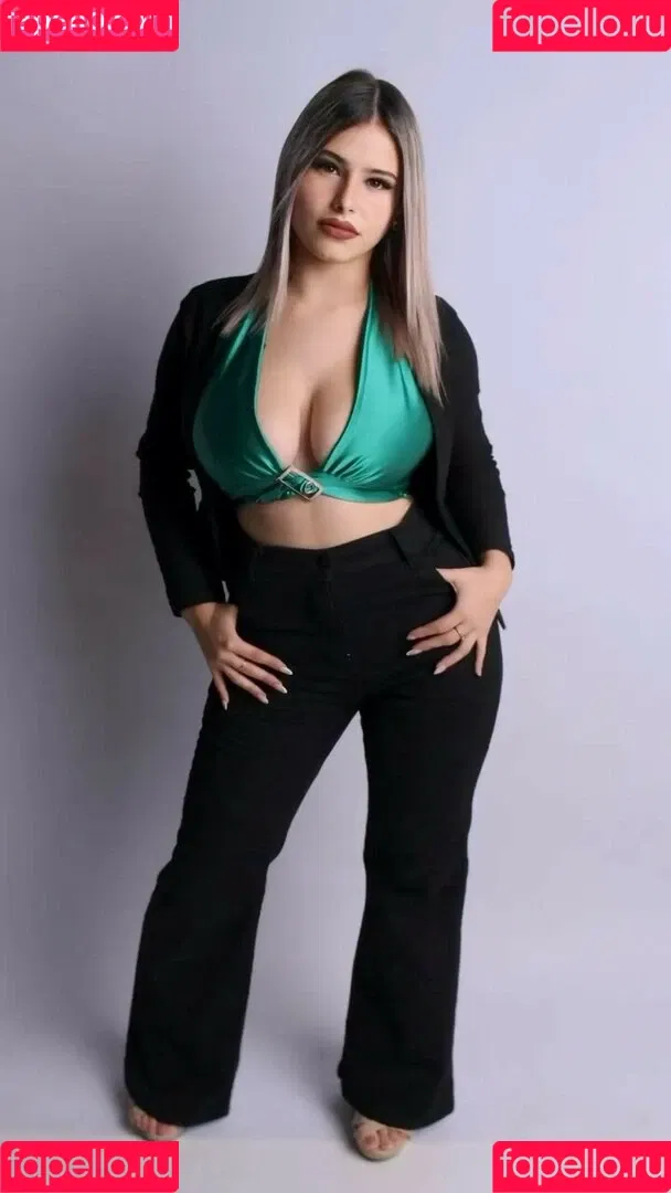 Abril Perez Onlyfans Photo Gallery 