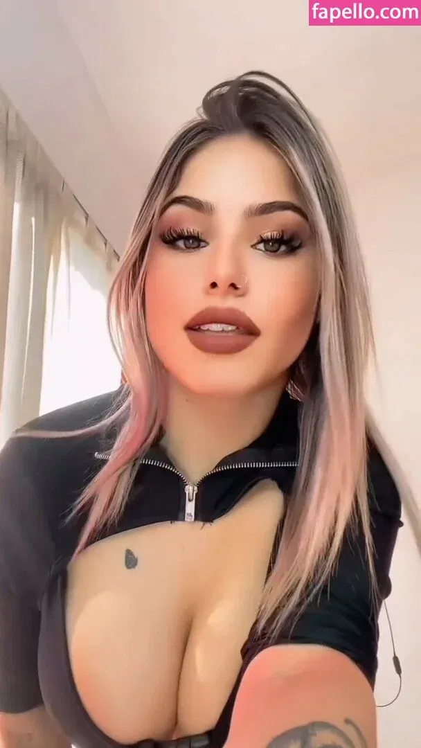 Abril Perez Onlyfans Photo Gallery 