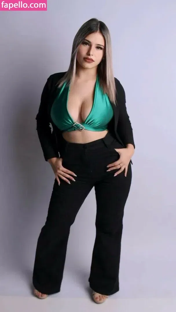 Abril Perez Onlyfans Photo Gallery 