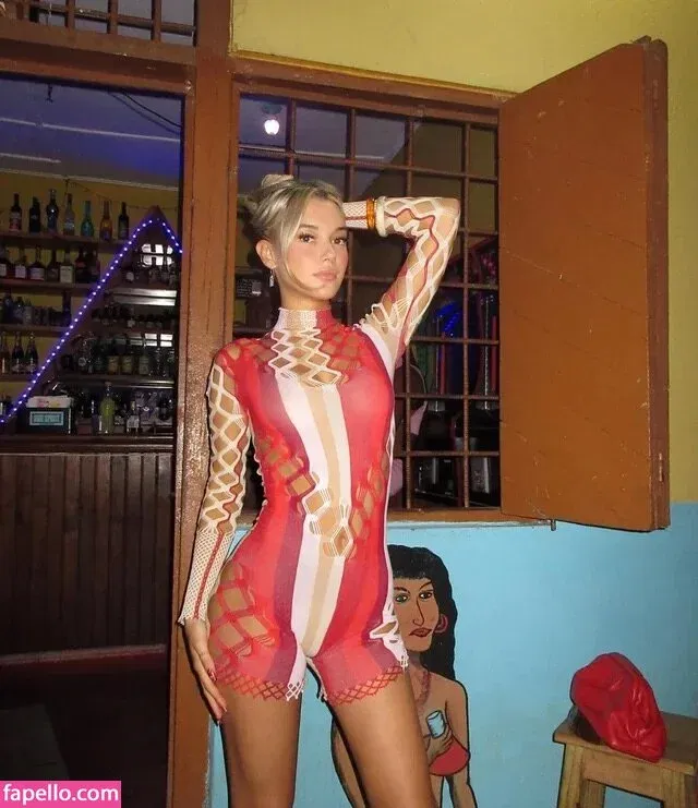 SarahfuckingSnyder Onlyfans Photo Gallery 