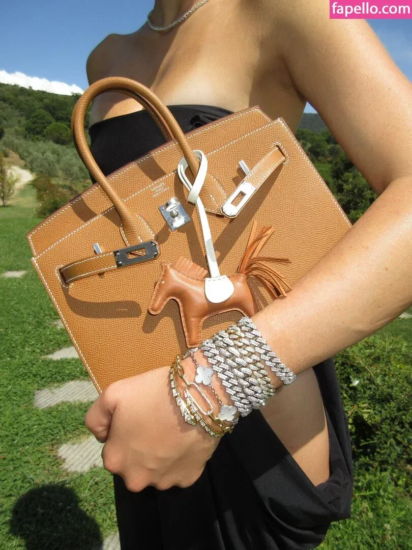 SarahfuckingSnyder Onlyfans Photo Gallery 