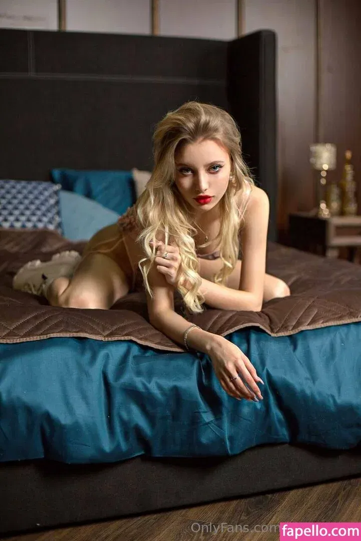 crystal_vip Onlyfans Photo Gallery 