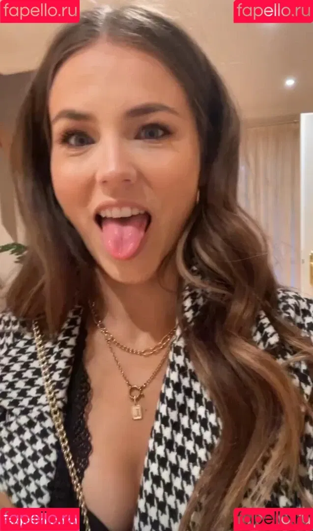 Facialize Me Onlyfans Photo Gallery 