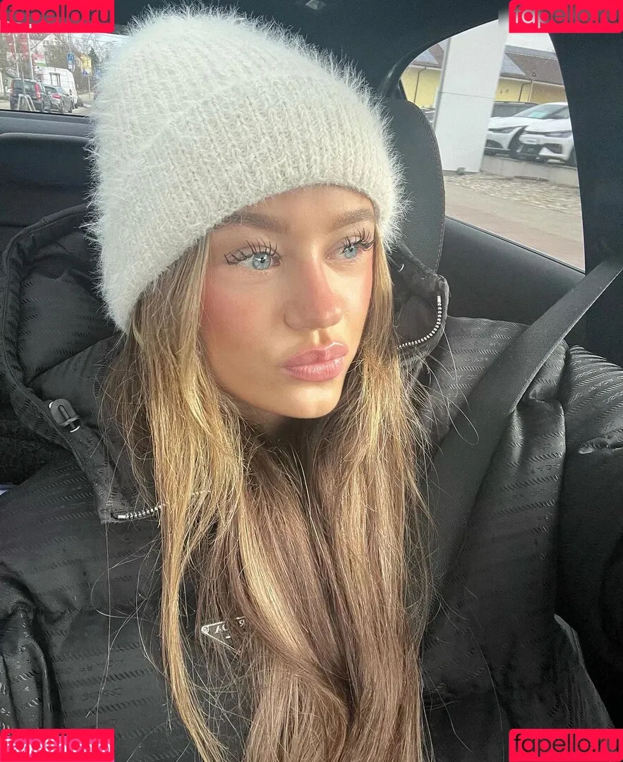 Facialize Me Onlyfans Photo Gallery 