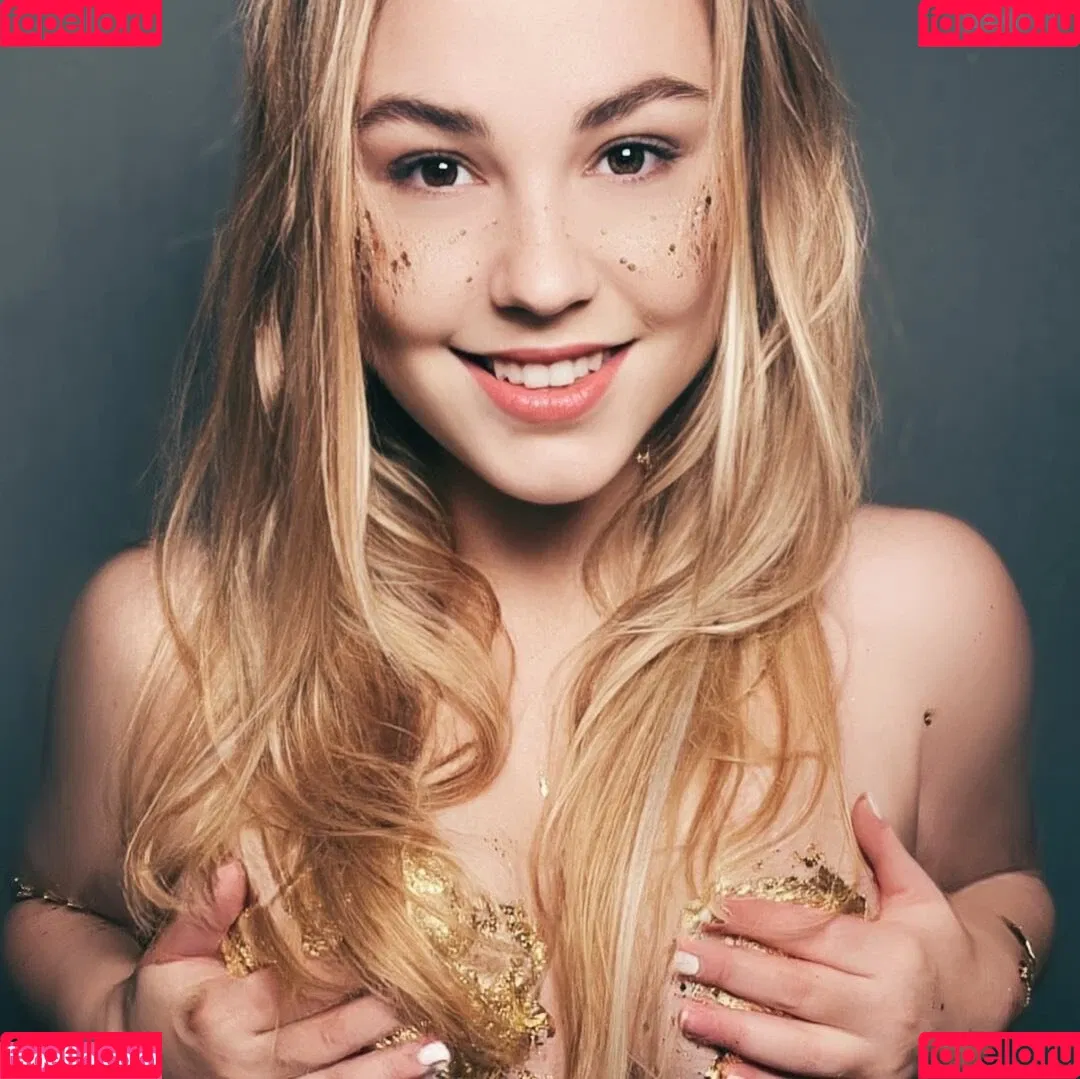 Facialize Me Onlyfans Photo Gallery 
