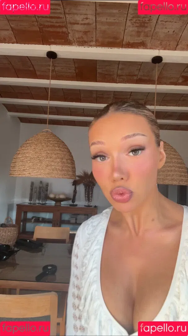 Facialize Me Onlyfans Photo Gallery 
