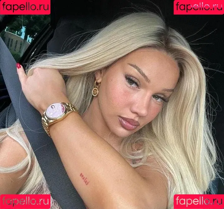 Facialize Me Onlyfans Photo Gallery 