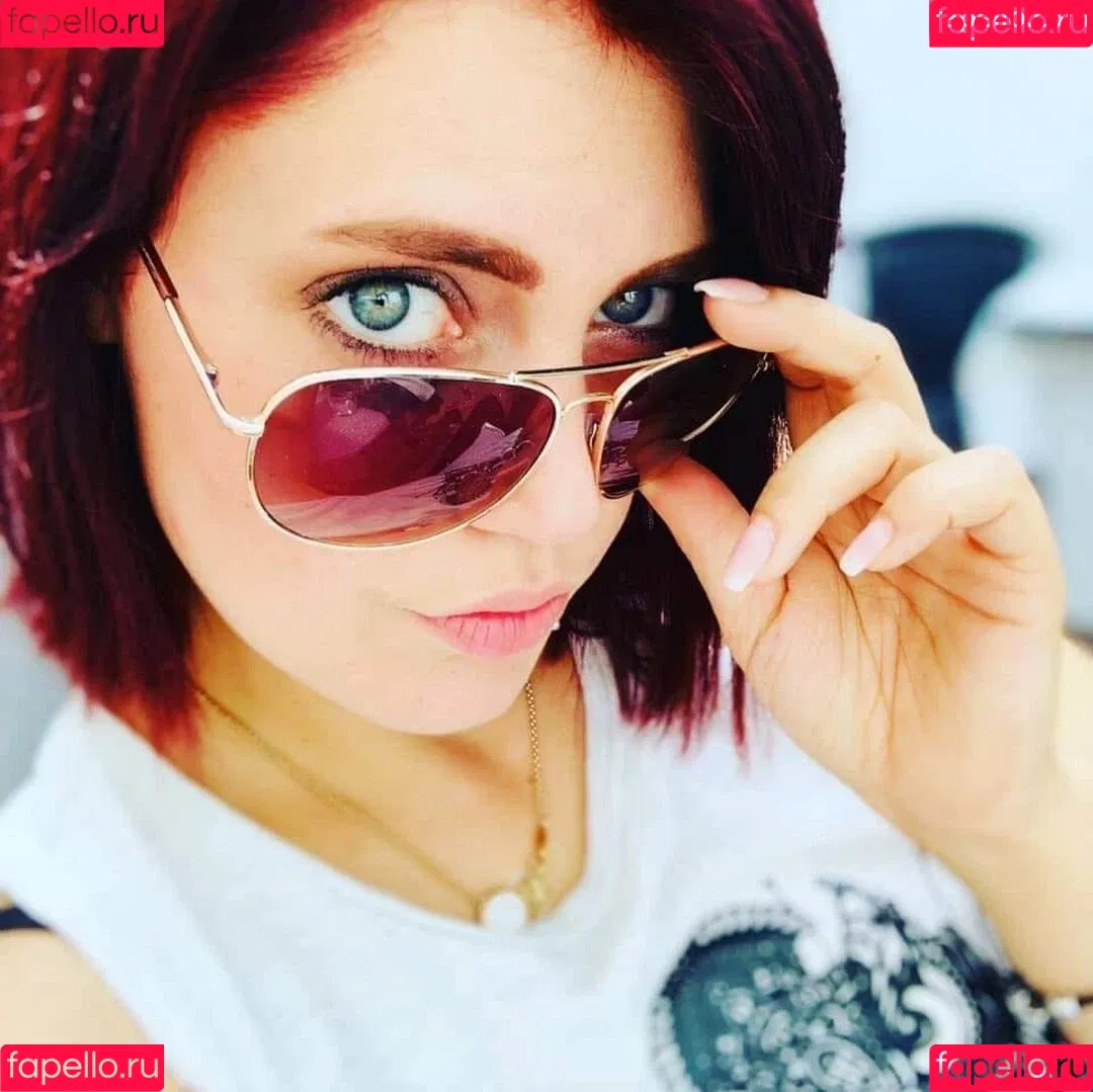 Facialize Me Onlyfans Photo Gallery 