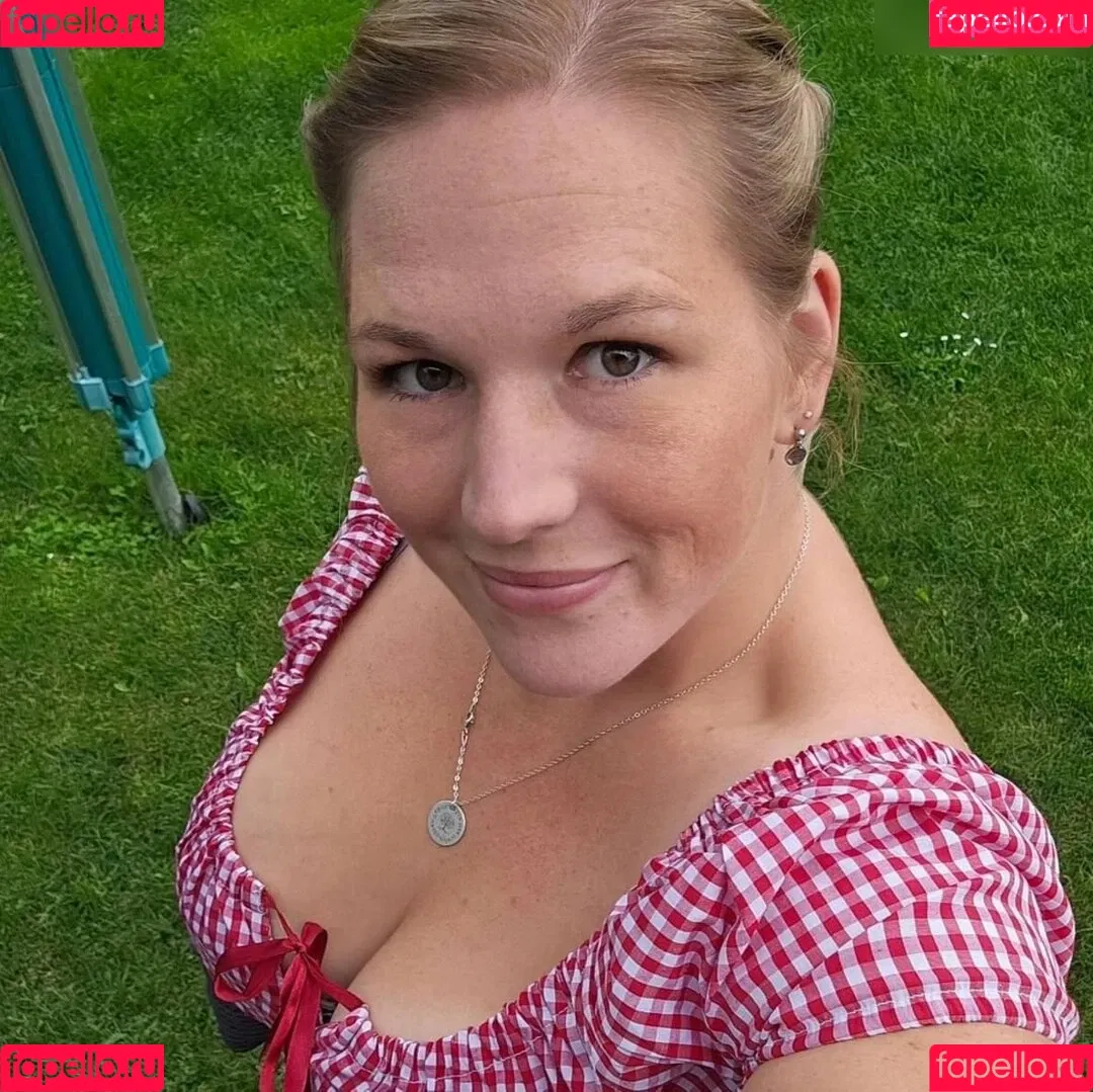 Facialize Me Onlyfans Photo Gallery 