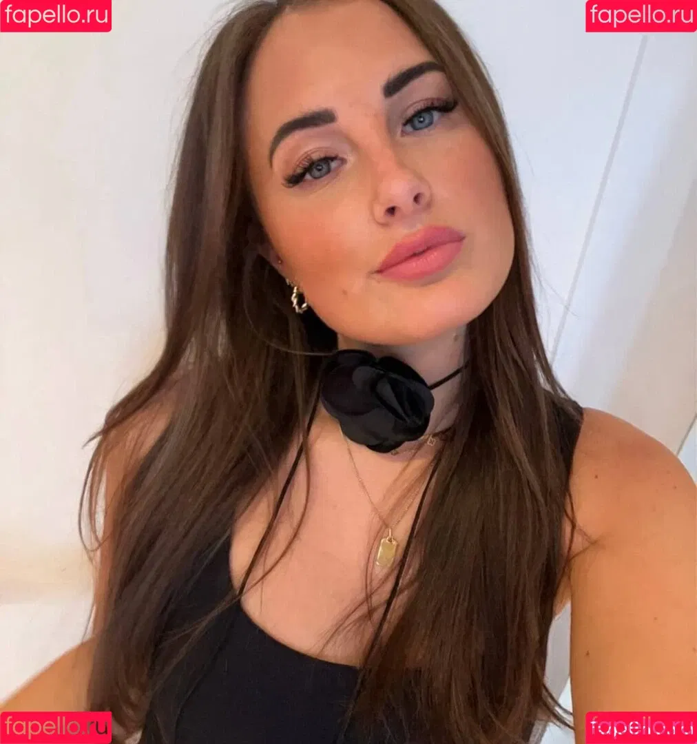 Facialize Me Onlyfans Photo Gallery 