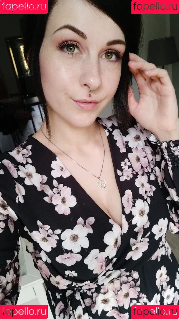 Facialize Me Onlyfans Photo Gallery 
