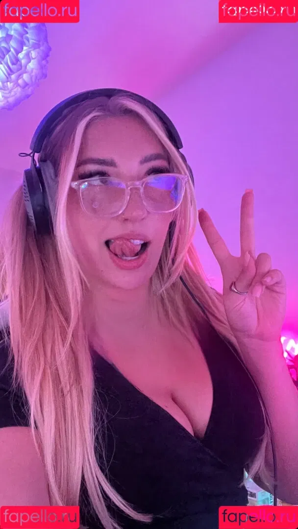 Facialize Me Onlyfans Photo Gallery 