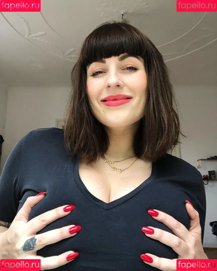 Facialize Me Onlyfans Photo Gallery 