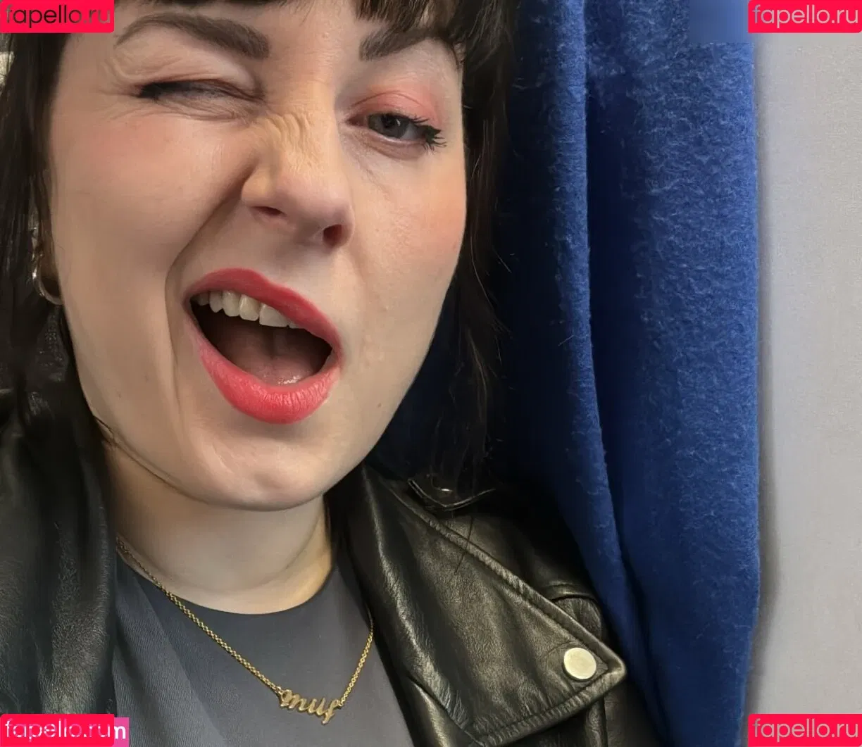 Facialize Me Onlyfans Photo Gallery 