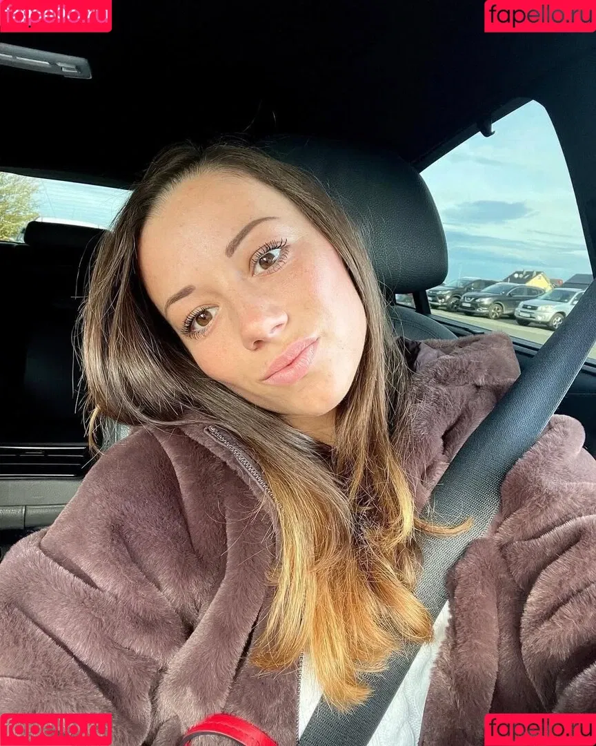 Facialize Me Onlyfans Photo Gallery 