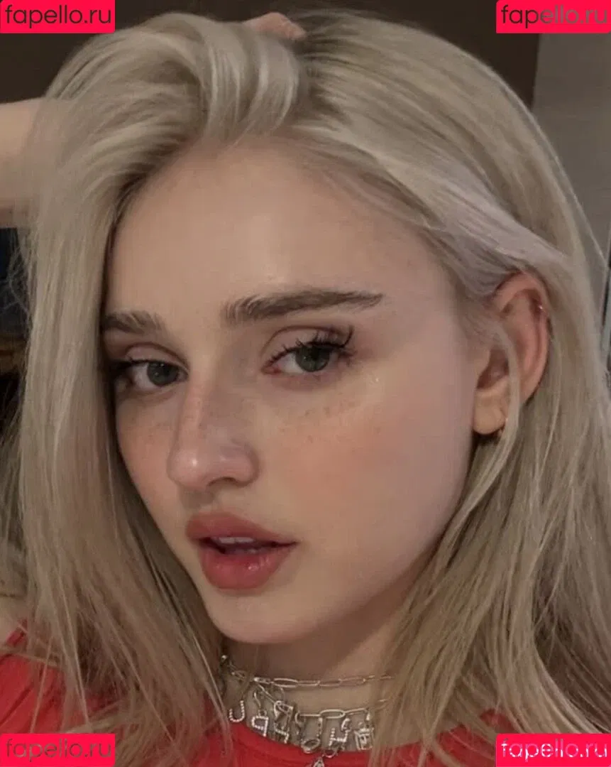 Facialize Me Onlyfans Photo Gallery 