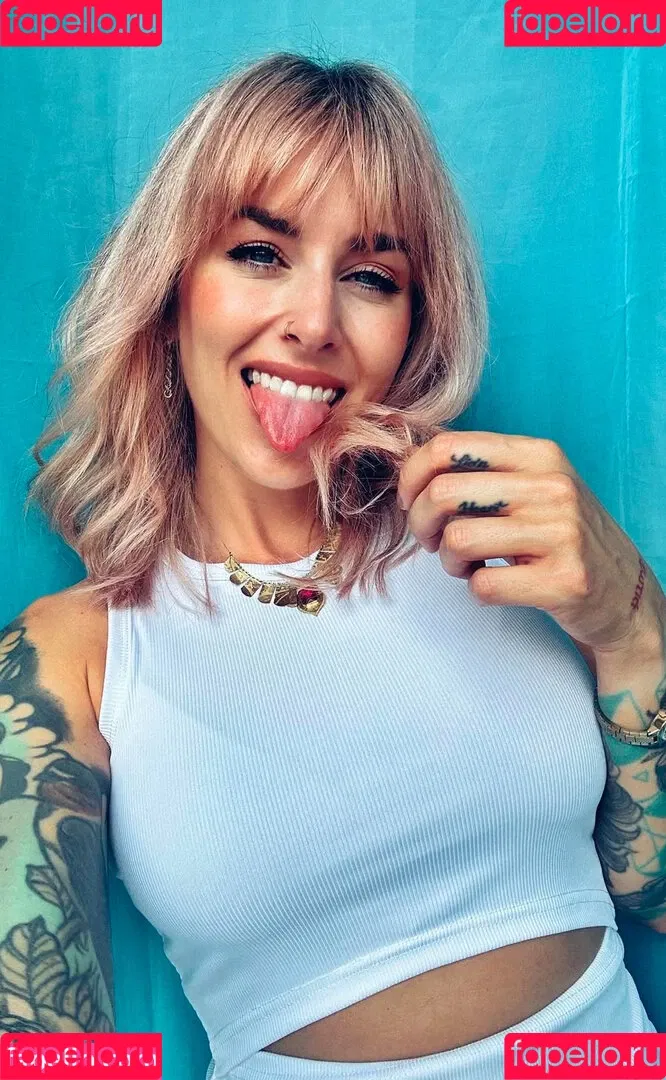 Facialize Me Onlyfans Photo Gallery 