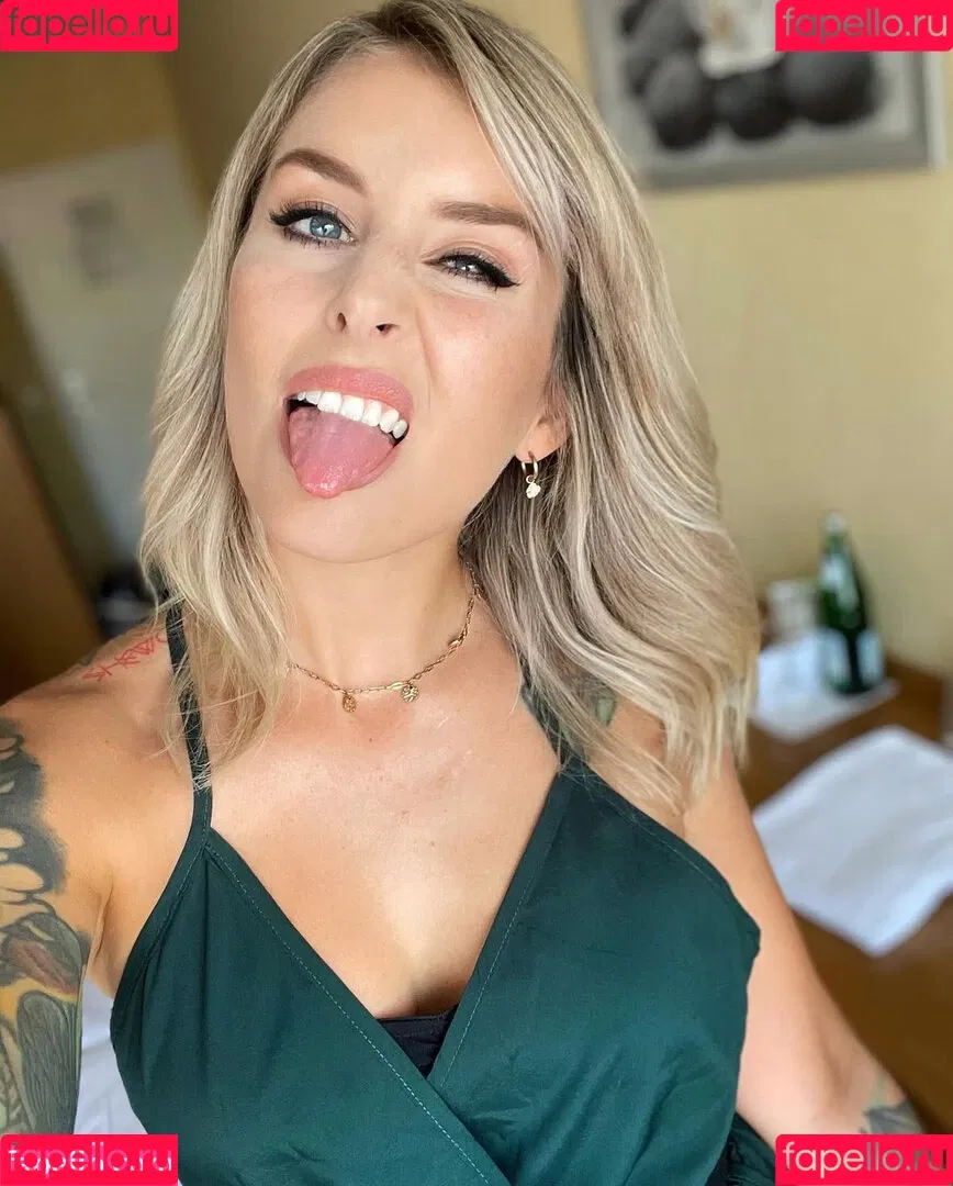 Facialize Me Onlyfans Photo Gallery 