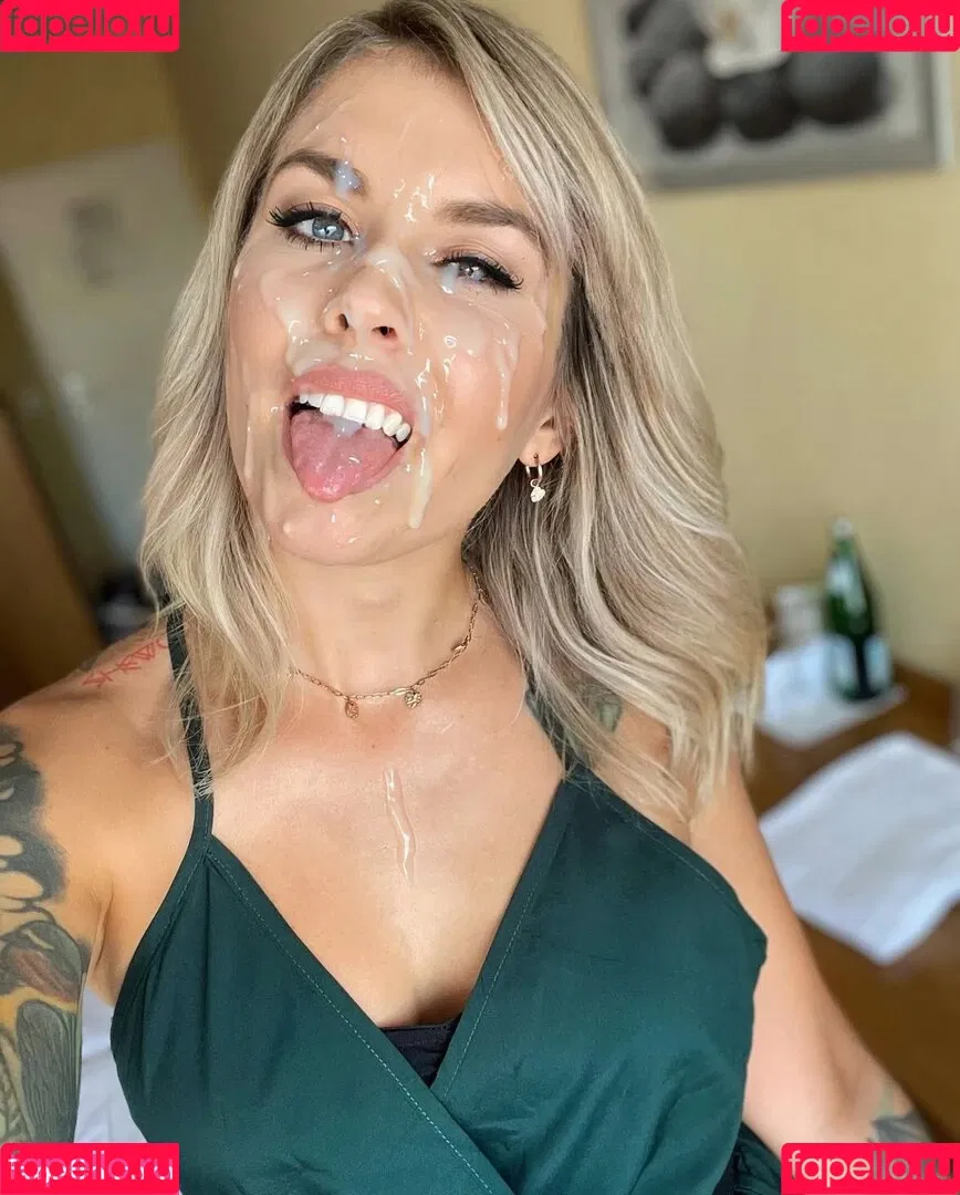 Facialize Me Onlyfans Photo Gallery 
