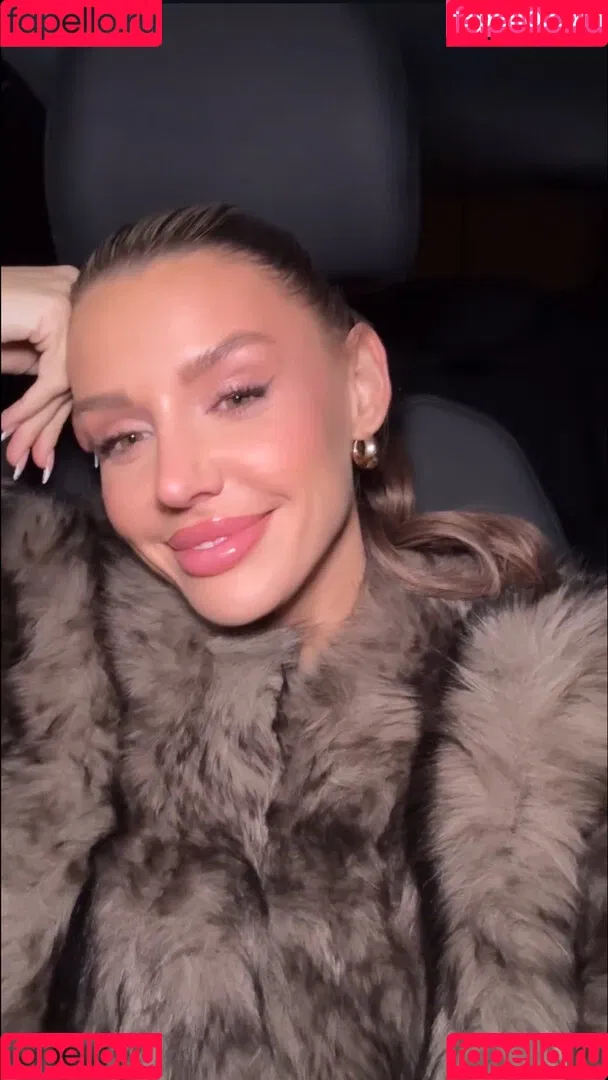 Facialize Me Onlyfans Photo Gallery 