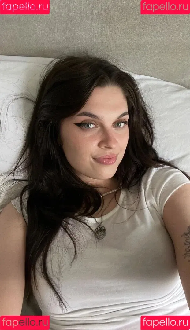 Facialize Me Onlyfans Photo Gallery 