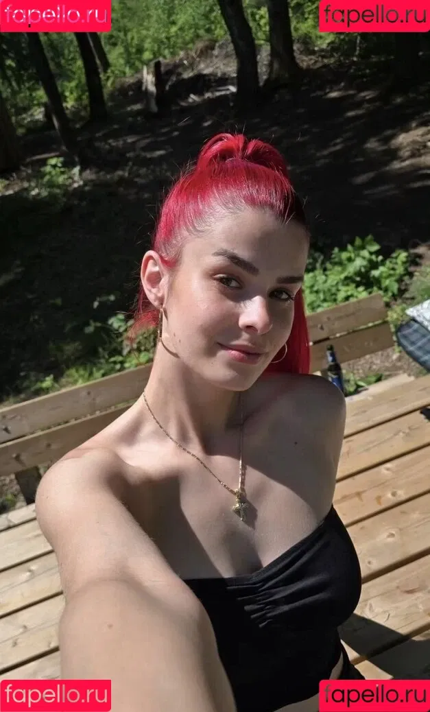 Facialize Me Onlyfans Photo Gallery 
