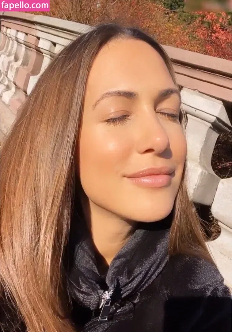 Facialize Me Onlyfans Photo Gallery 