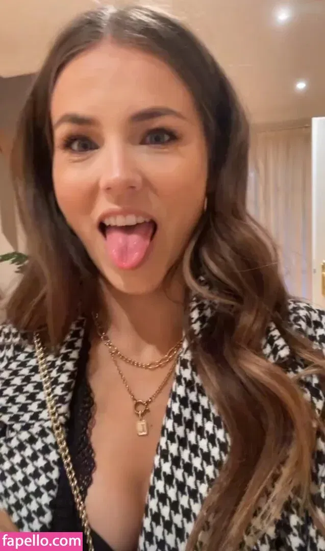 Facialize Me Onlyfans Photo Gallery 