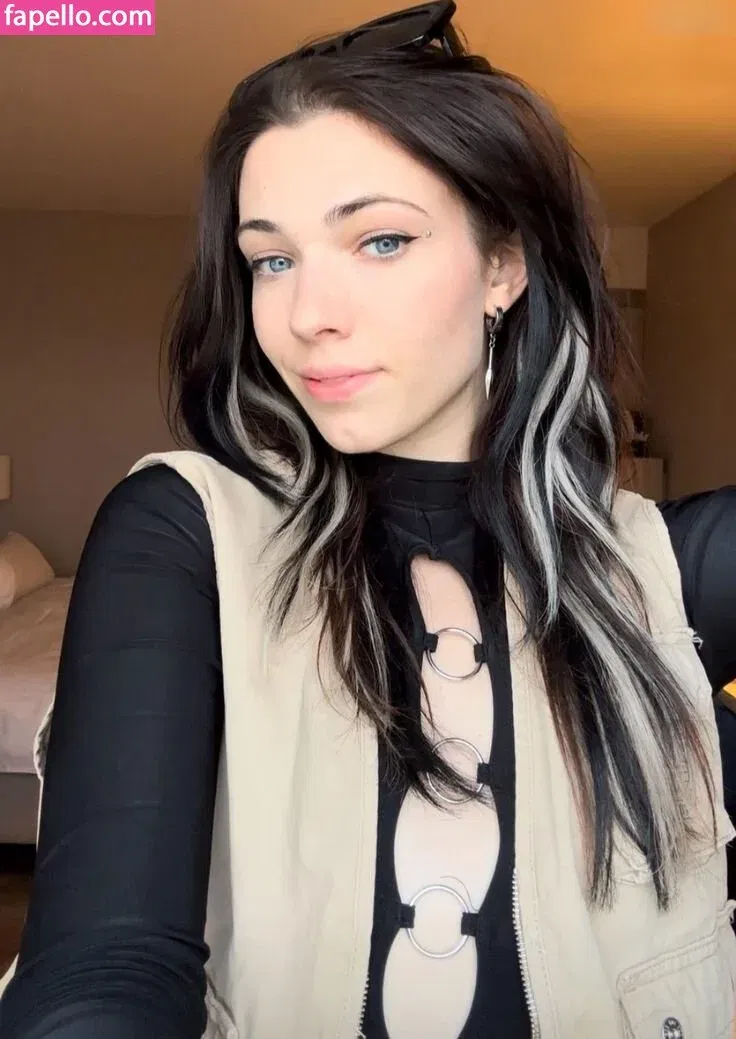 Facialize Me Onlyfans Photo Gallery 